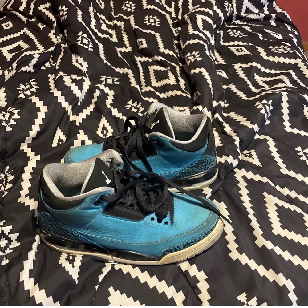 Size 8.5 - Air Jordan 3 Retro Powder Blue